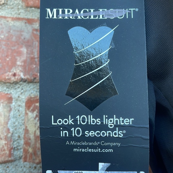 Miraclesuit Oceanus Size DD14 New With Tags color Black - Picture 4 of 11